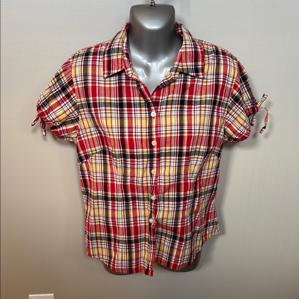 Red and Yellow Casual Button Down Shirt with Short Sleeves